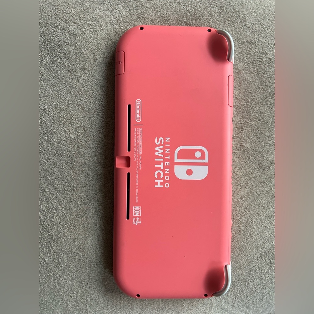 Nintendo switch Lite Coral